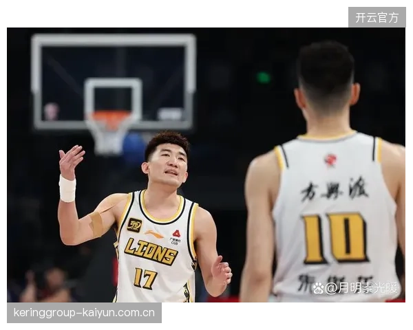 CBA北京末节快攻连环打出高潮,分差被瞬间压缩——热血对决背后的篮球解读